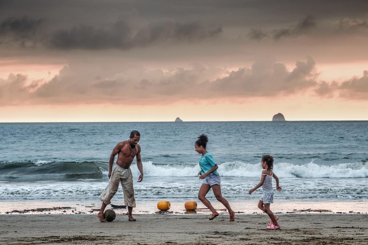 Mapara Crab Lodge Bahia Solano Ngoại thất bức ảnh